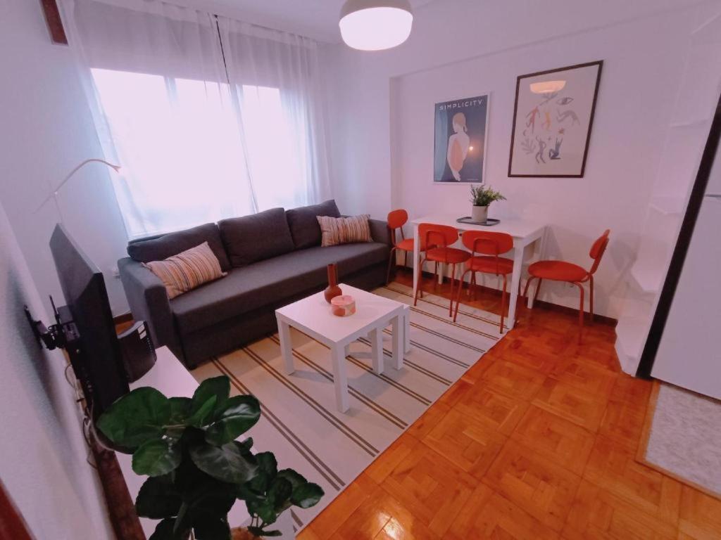 Apartamento Maura 2 Dormitorios Οβιέδο Εξωτερικό φωτογραφία